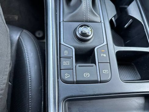 Certified 2024 Kia Sorento S FWD image 34