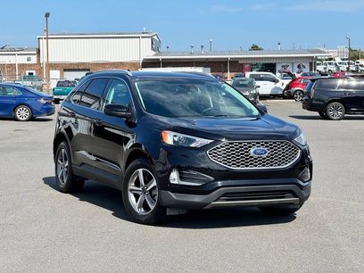 Used 2024 Ford Edge SEL w/ Convenience Package