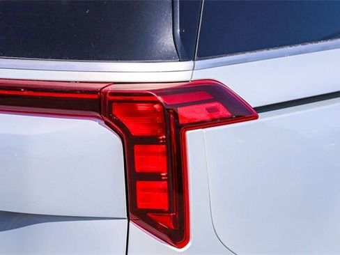 New 2026 Kia Carnival EX FWD image 8