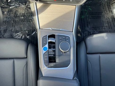 Certified 2025 BMW i4 xDrive40i w/ Premium Package image 24