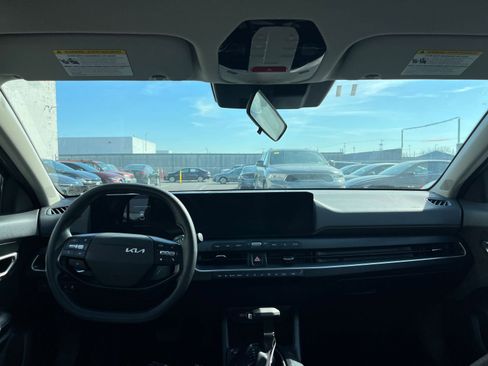 Used 2025 Kia K4 LXS image 33