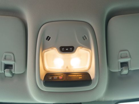 Used 2023 Chevrolet TrailBlazer LS FWD image 21