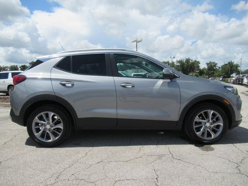 Used 2023 Buick Encore GX Select w/ Experience Buick Package FWD image 2