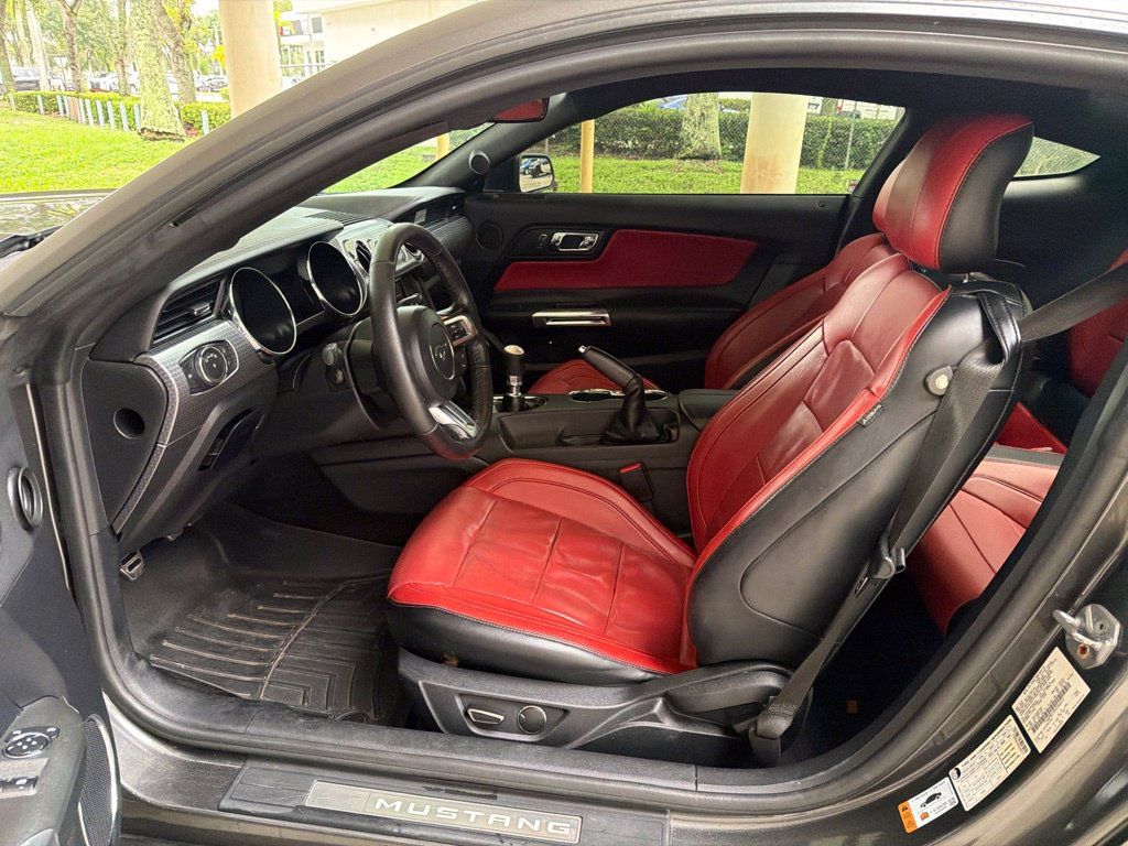 Used 2017 Ford Mustang GT Premium RWD image 6