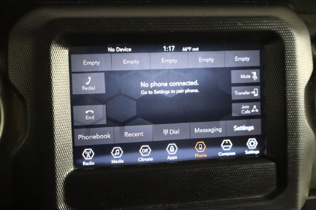 Used 2018 Jeep Wrangler Unlimited Sahara AWD/4WD image 30
