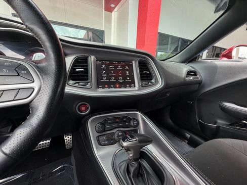 Used 2022 Dodge Challenger SRT Hellcat RWD image 25