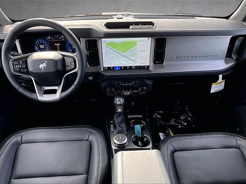 New 2025 Ford Bronco Outer Banks image 5