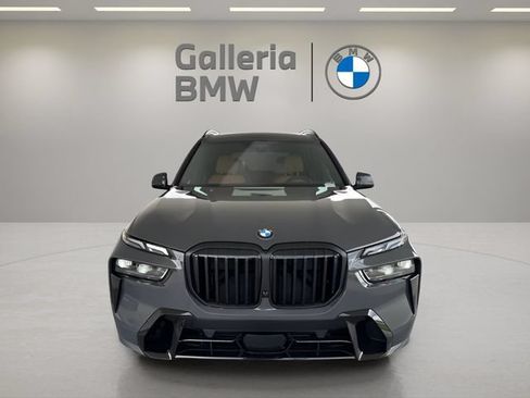 Certified 2026 BMW X7 xDrive40i AWD/4WD image 3