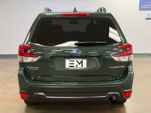 Used 2023 Subaru Forester AWD/4WD image 6