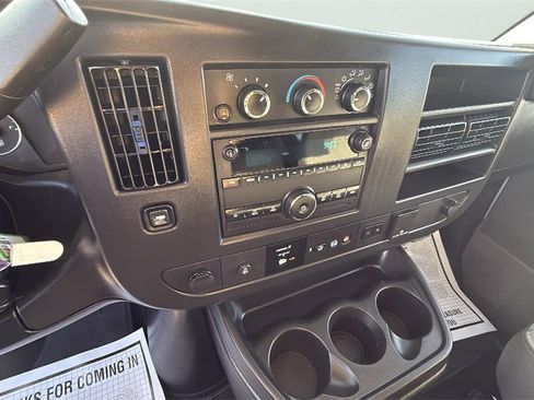 Used 2025 Chevrolet Express 3500 LT w/ LT Preferred Equipment Group image 20