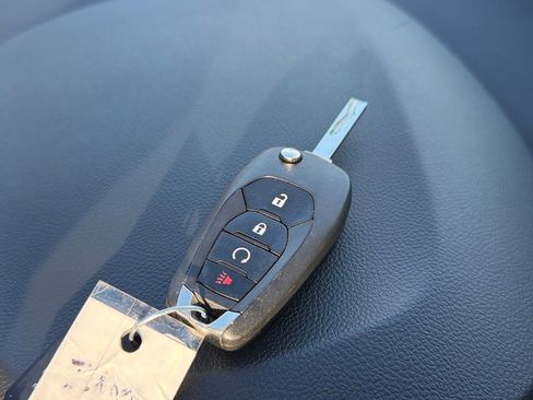 Used 2022 Chevrolet Trax LS w/ Tint and Cruise Package image 25