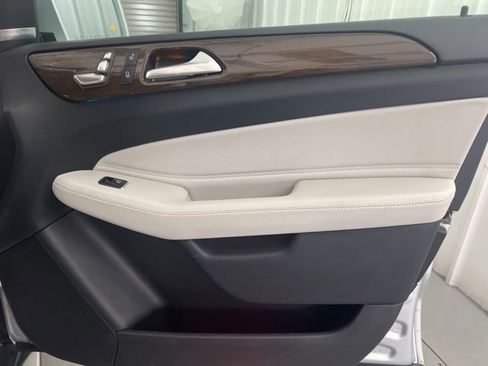 Used 2018 Mercedes-Benz GLE 350 image 23