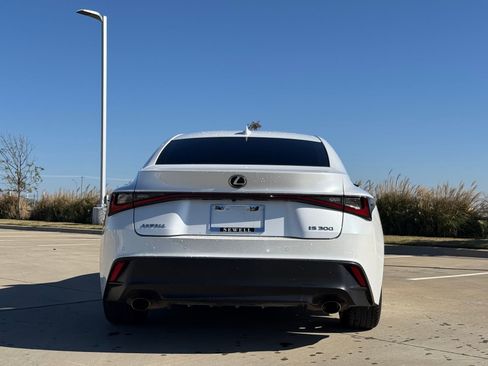 Used 2022 Lexus IS 300 w/ Comfort Package image 6