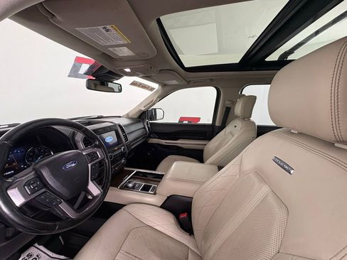 Used 2019 Ford Expedition Platinum RWD image 14