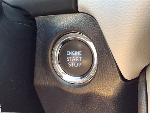 Used 2021 Toyota RAV4 XLE image 23