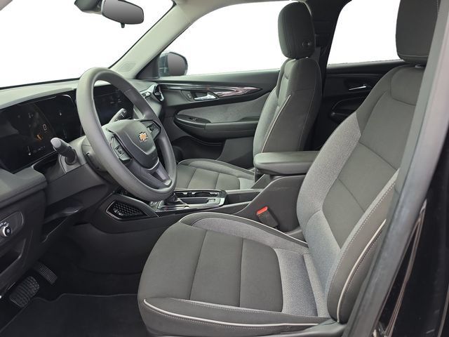 Used 2025 Chevrolet TrailBlazer LT AWD/4WD image 11