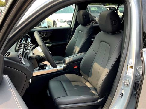 Certified 2026 Mercedes-Benz GLB 250 4MATIC image 12
