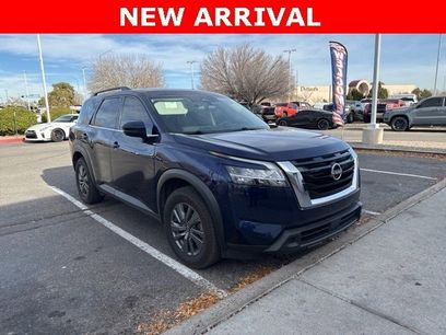 Used 2022 Nissan Pathfinder SV w/ SV Premium Package