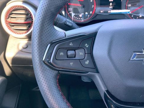 Certified 2025 Chevrolet Trax RS w/ Driver Confidence Package image 24