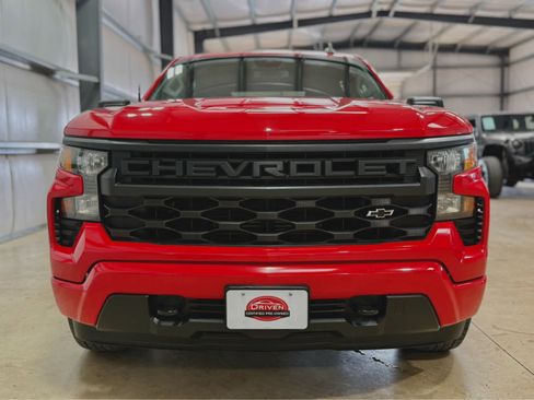Used 2022 Chevrolet Silverado 1500 Custom image 8