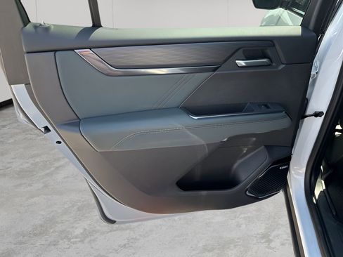 New 2026 GMC Acadia AT4 w/ Super Cruise Package image 37