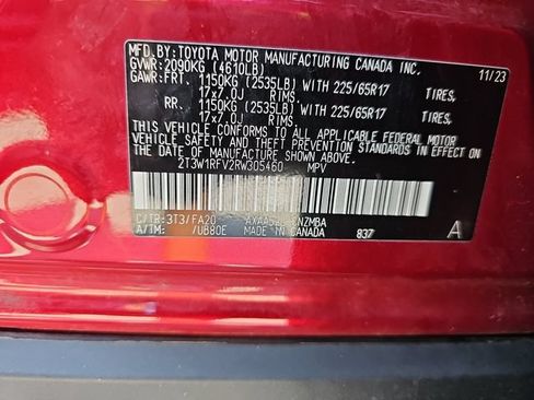 Used 2024 Toyota RAV4 XLE w/ Convenience Package FWD image 31