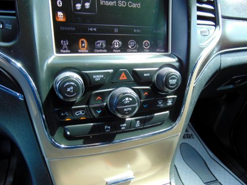 Used 2014 Jeep Grand Cherokee Limited image 26