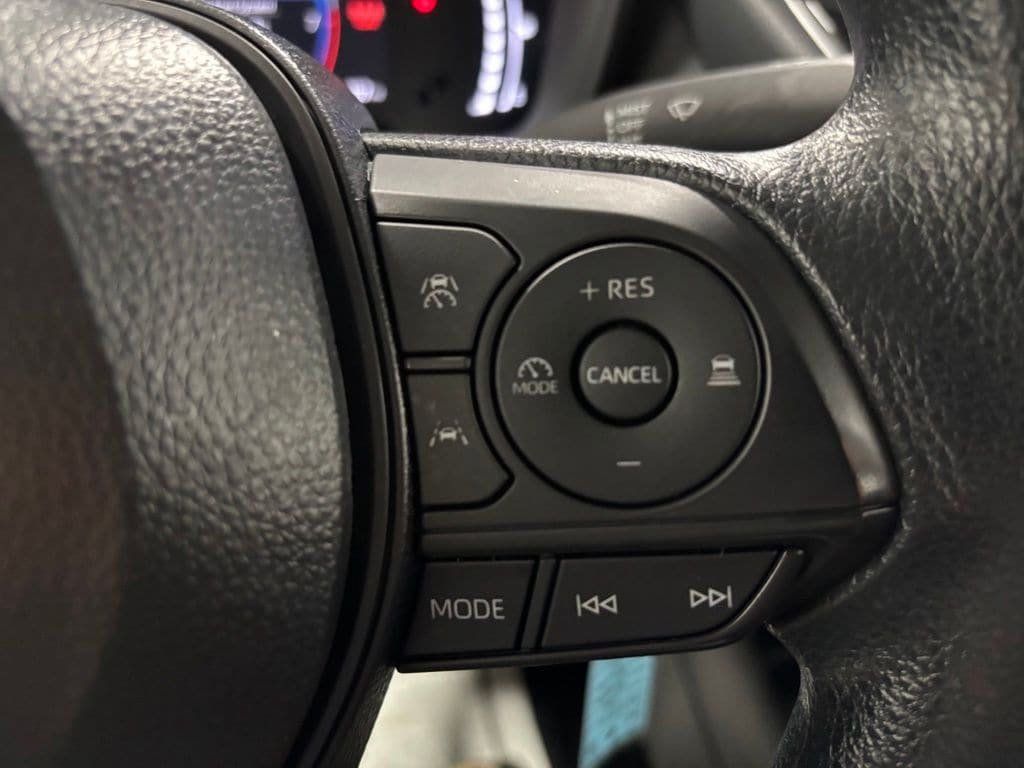 Used 2026 Toyota Corolla LE FWD image 20