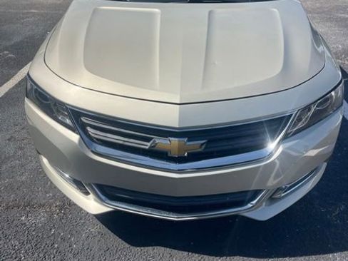Used 2015 Chevrolet Impala LS w/ LS Convenience Package FWD image 2