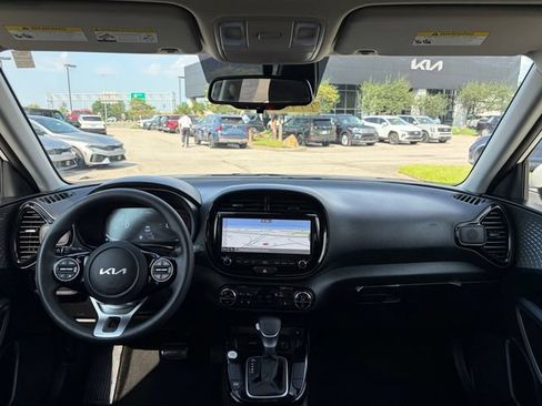 Used 2023 Kia Soul S FWD image 26