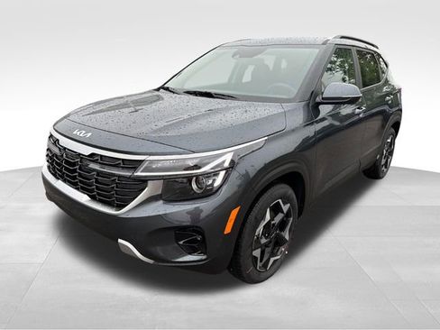 New 2026 Kia Seltos S FWD image 3