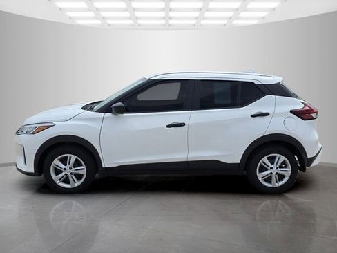 Used 2025 Nissan Kicks Play S FWD image 7