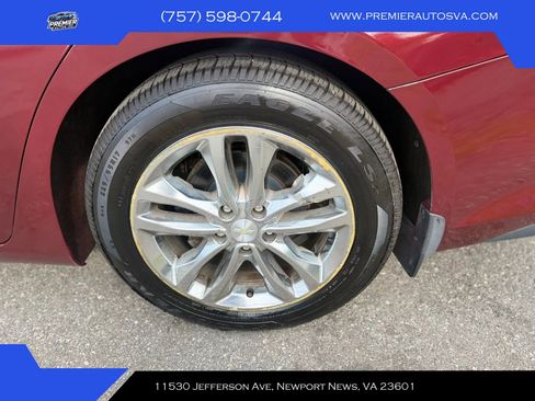 Used 2016 Chevrolet Malibu LT FWD image 4