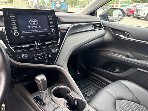 Used 2023 Toyota Camry SE w/ Cold Weather Package AWD/4WD image 38