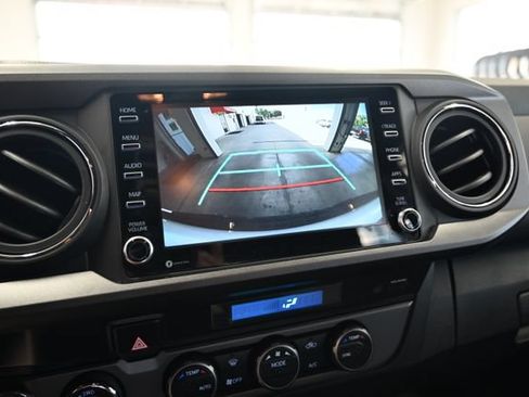 Used 2023 Toyota Tacoma TRD Off-Road w/ Technology Package AWD/4WD image 18