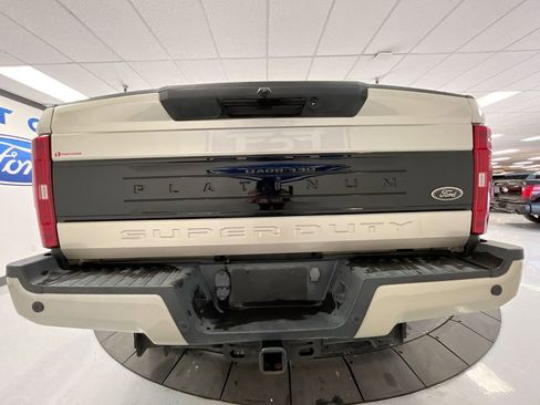 Used 2018 Ford F250 Platinum w/ Platinum Ultimate Package image 7