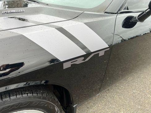 Used 2012 Dodge Challenger R/T image 9