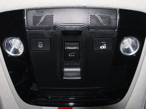 Used 2025 Kia Niro EX Touring FWD image 11