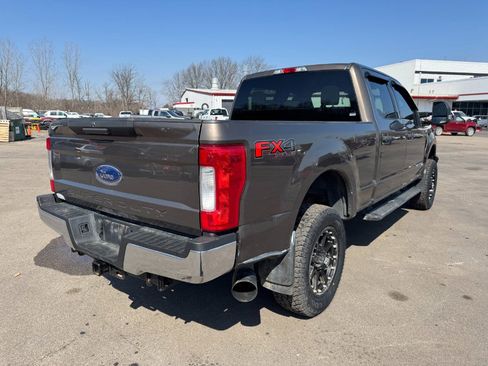 Used 2017 Ford F350 XLT w/ FX4 4x4 Off Road Package image 5