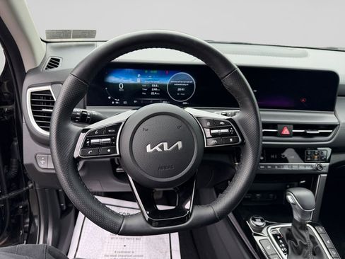 Certified 2025 Kia Seltos SX AWD/4WD image 13