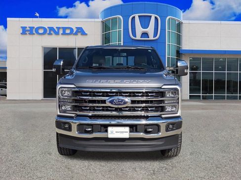 Used 2023 Ford F250 Lariat w/ Chrome Package image 8