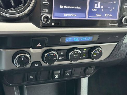 Used 2022 Toyota Tacoma SR5 image 5