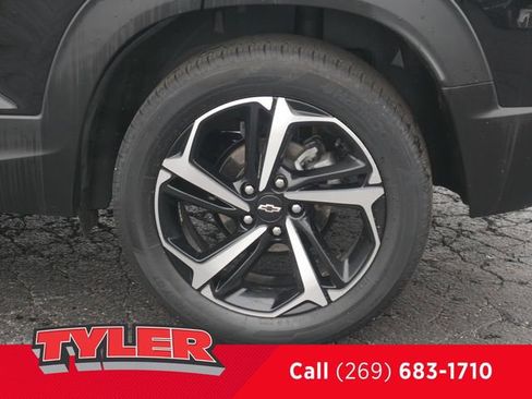 Used 2023 Chevrolet TrailBlazer RS w/ Convenience Package image 47