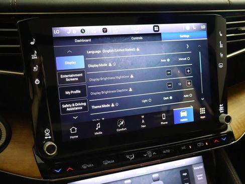 Used 2022 Jeep Grand Wagoneer Series II w/ Premium Group II AWD/4WD image 36