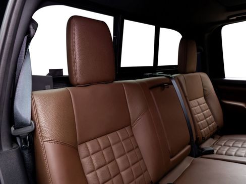 Used 2021 Nissan Titan Platinum Reserve w/ Moonroof Package image 36