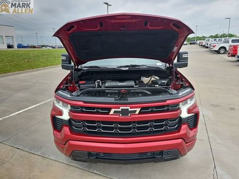 Used 2024 Chevrolet Silverado 1500 RST AWD/4WD image 29