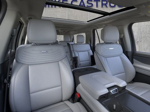 New 2026 Ford Expedition Max Platinum image 10