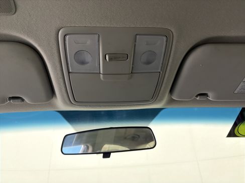 Used 2018 Kia Forte S image 32