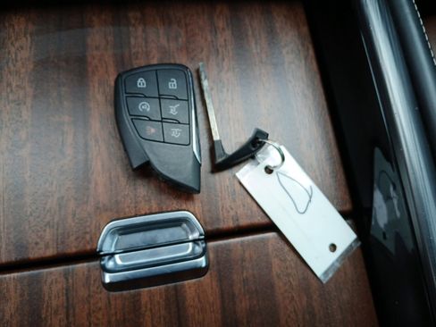 Used 2023 GMC Yukon XL Denali Ultimate AWD/4WD image 33