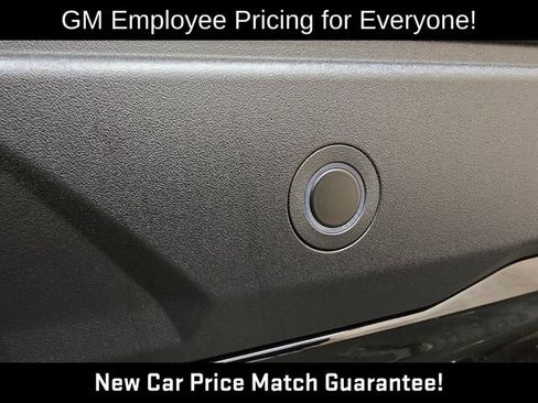 New 2026 GMC Acadia AT4 w/ Luxury Package AWD/4WD image 11